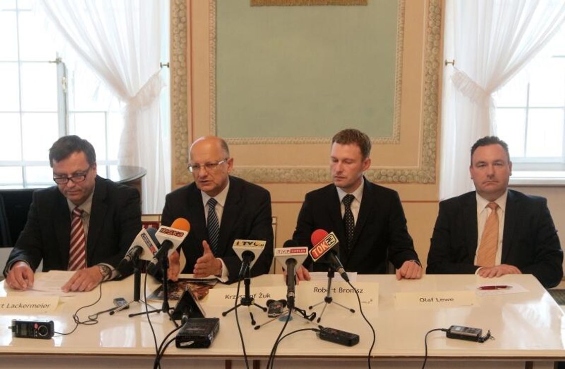 Praca w ABM. Nowa fabryka kompletuje załogę Praca w ABM. Nowa fabryka kompletuje załogę