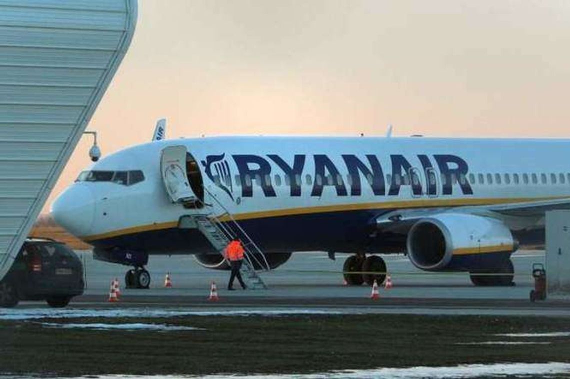 Praca w Ryanair. Linie lotnicze szukają w Lublinie załogi Praca w Ryanair. Linie lotnicze szukają w Lublinie załogi