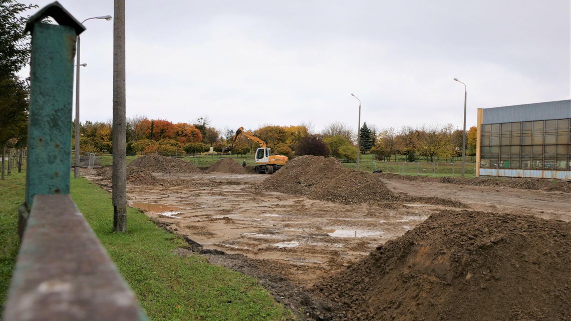 Praca wre. W mieście powstają trzy nowe boiska Praca wre. W mieście powstają trzy nowe boiska