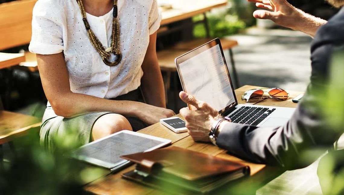 Praca za granicą: Do pracy za Odrę [kierunki wyjazdów, ile można zarobić]