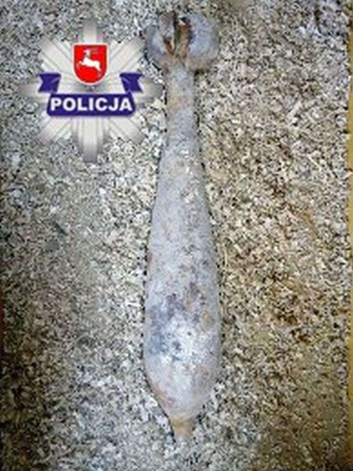 Pracował na polu. Znalazł granat z czasów wojny