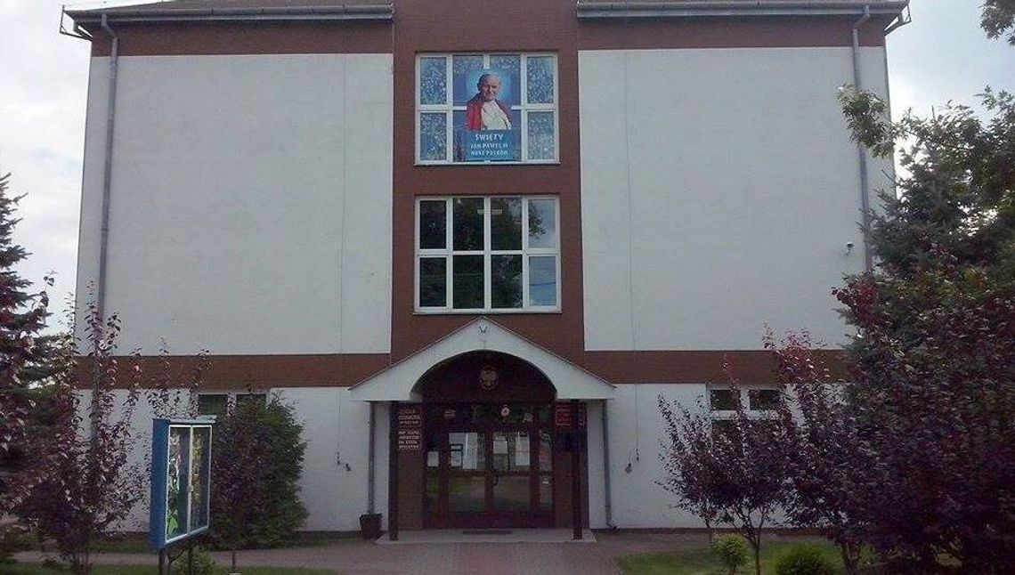 Pracował z dziećmi skrywając brudny sekret. Szok w Spiczynie