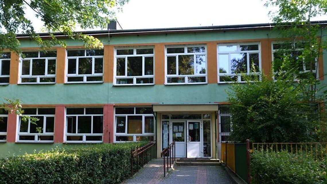 Pracowite popołudnie strażaków. Nieprzyjemna woń w przedszkolu i… przypalona patelnia w galerii handlowej