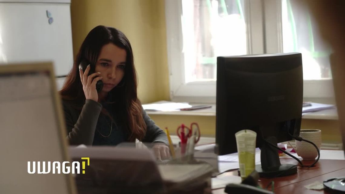 Pracownicy sanepidu w walce z epidemią. „Odbieramy tysiące telefonów” Pracownicy sanepidu w walce z epidemią. „Odbieramy tysiące telefonów”