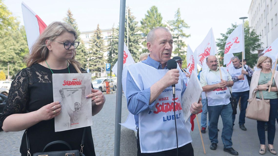 Pracownicy Stokrotki mają dość. Protest związkowców