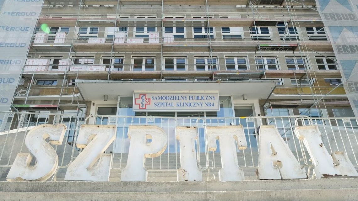 Pracownicy szpitala w Lublinie czekają na korona-dodatki. "Cały czas mamy kontakt z zakażonymi pacjentami"