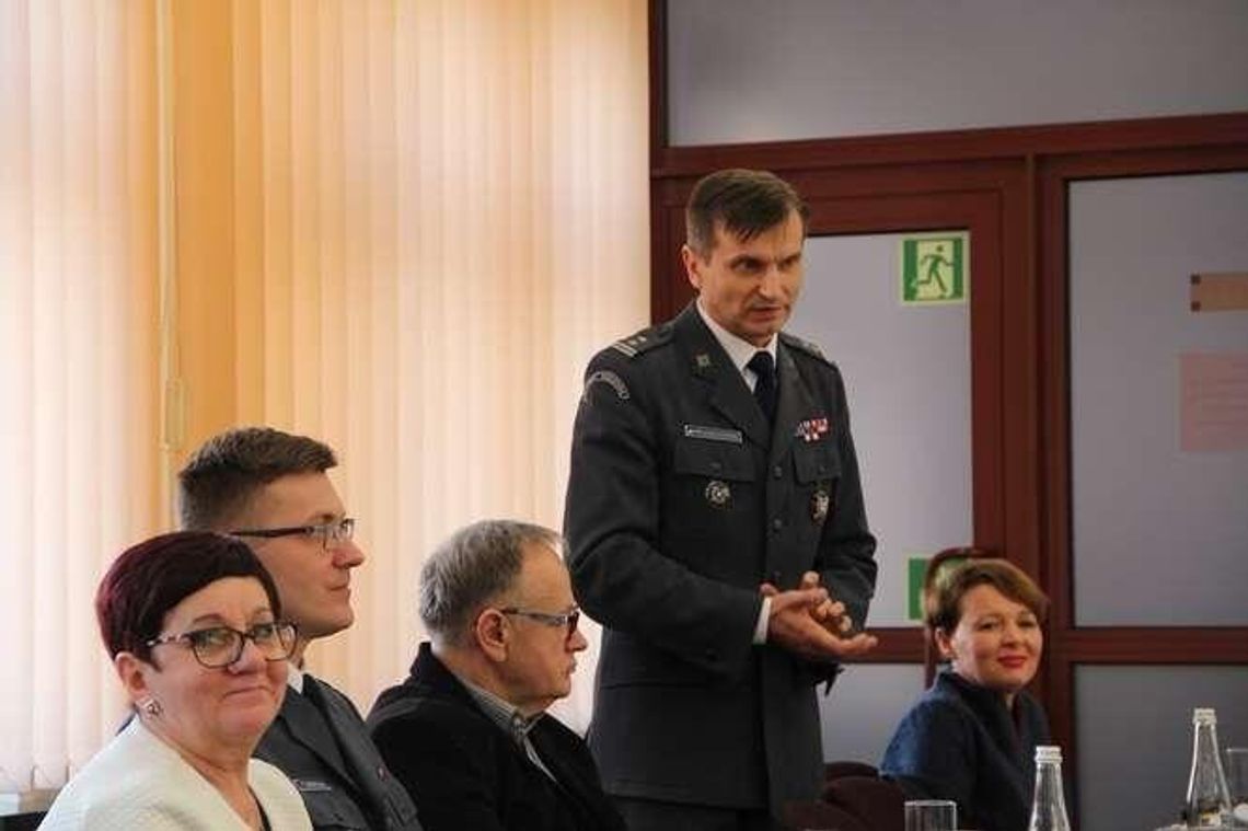 Pracują zamiast siedzieć w celi. Przy zakładzie karnym powstanie hala produkcyjna