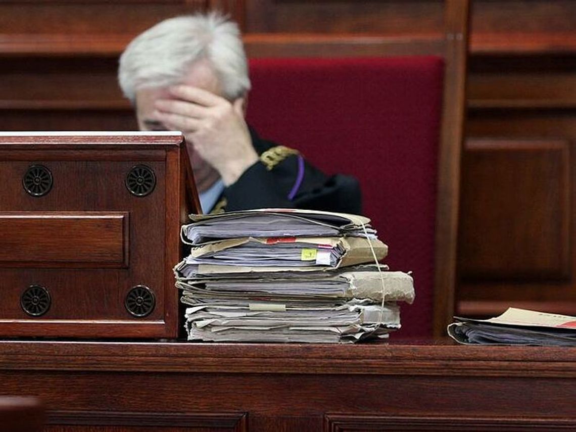 Prąd zabił pięciolatkę, ojciec odpowie przed sądem Prąd zabił pięciolatkę, ojciec odpowie przed sądem