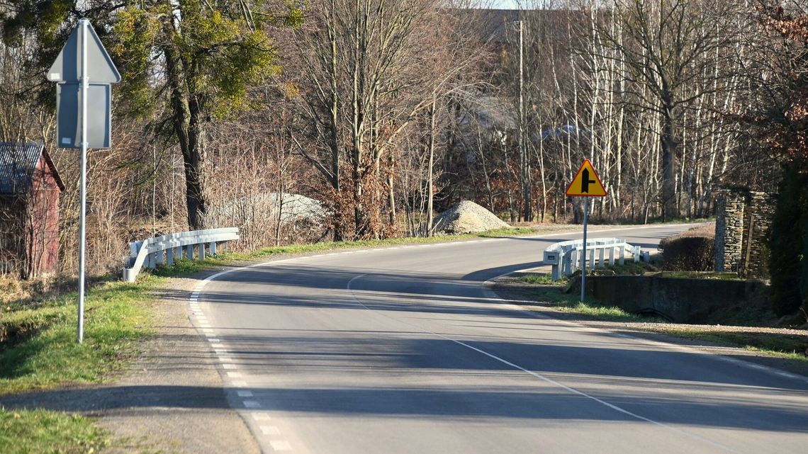 Prawie 3 kilometry nowiutkiego asfaltu. Mnóstwo gości na otwarciu