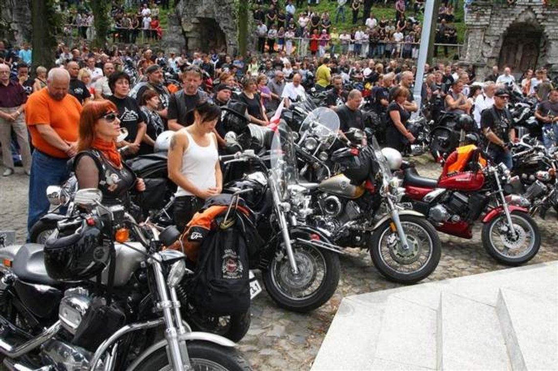 Prawie 8 tys. osób na Pielgrzymce Motocyklistów na Górze Św. Anny