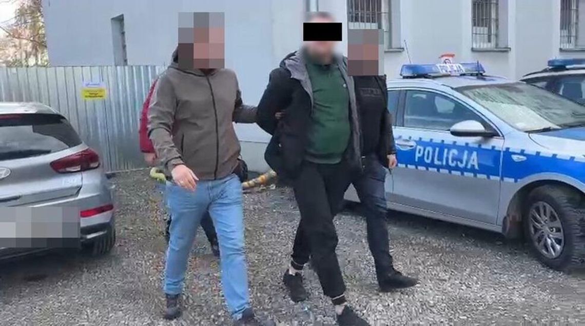 Prawie pół kilograma narkotyków zabezpieczone w Kraśniku. 35-latek z Lublina trafił do aresztu Prawie pół kilograma narkotyków zabezpieczone w Kraśniku. 35-latek z Lublina trafił do aresztu