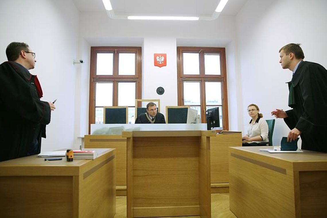 Prawnik z zarzutami chce tajnego procesu Prawnik z zarzutami chce tajnego procesu