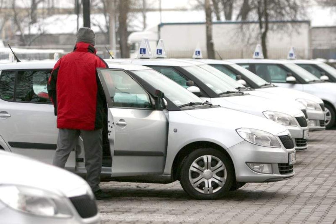 Prawo jazdy: Od stycznia wykłady nieobowiązkowe. Na egzaminie ekojazda