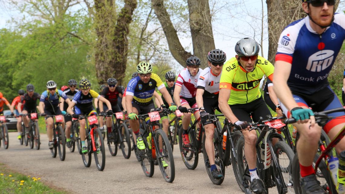 Prędkość i adrenalina. Kolarze górscy ścigali się w Puławach [zdjęcia]