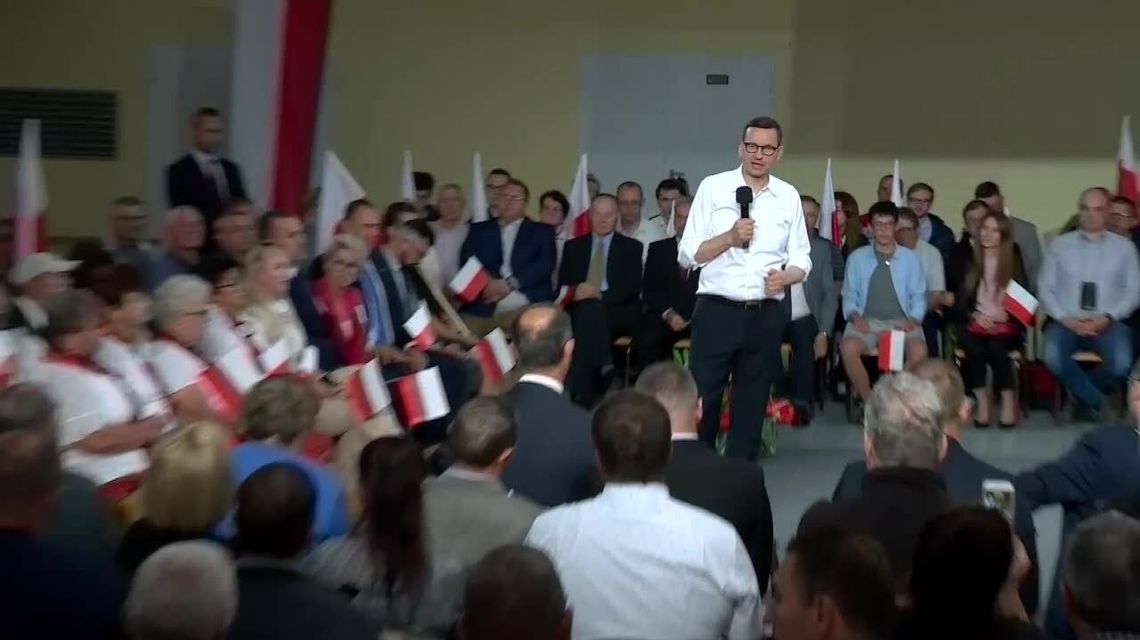 Premier Morawiecki o braku węgla. Obwinia właścicieli składów Premier Morawiecki o braku węgla. Obwinia właścicieli składów