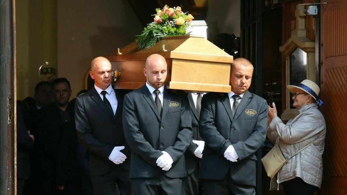 Premier Morawiecki o prof. Paruchu: Był idealistą i romantykiem