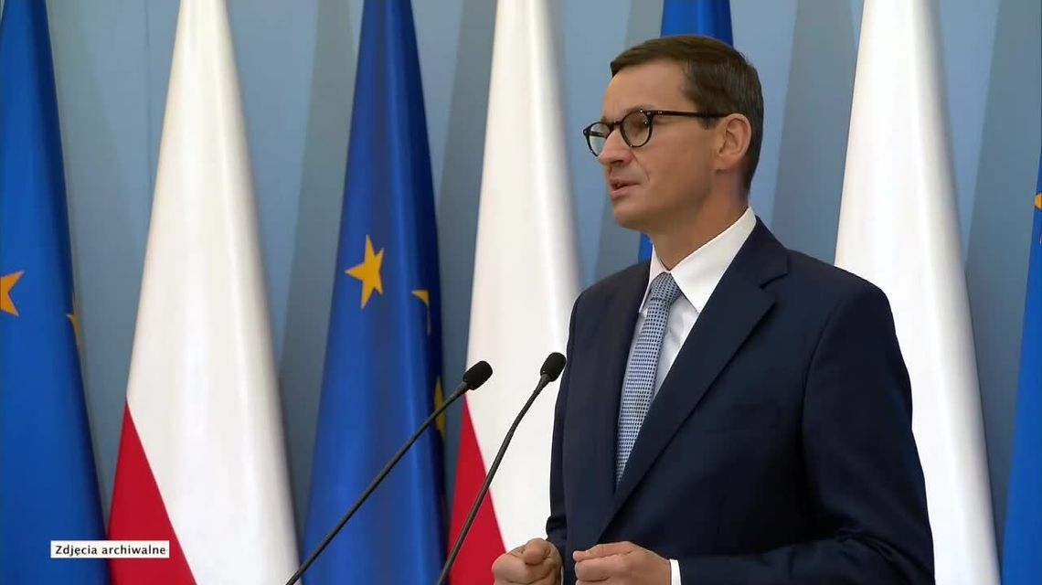 Premier przeprasza za niższe pensje. "Taki błąd był powodem ogromnego niepokoju i stresu"