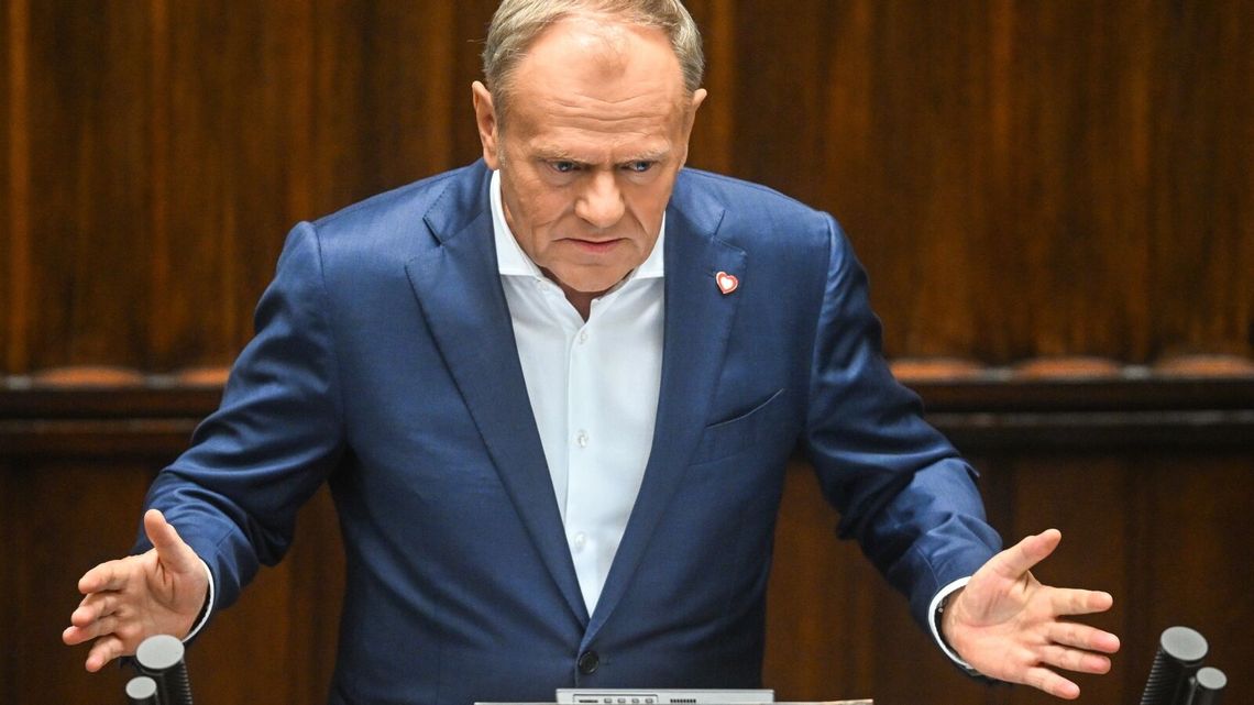 Premier w Sejmie przeciw nielegalnym migrantom. Uderzył w PiS i Nawrockiego