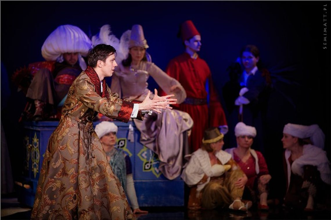 Premiera w Andersenie: Latający kufer