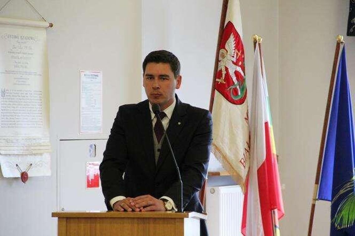 Prezydent Białej Podlaskiej zarobi więcej. Radni podnieśli mu pensję o 1,6 tys. zł
