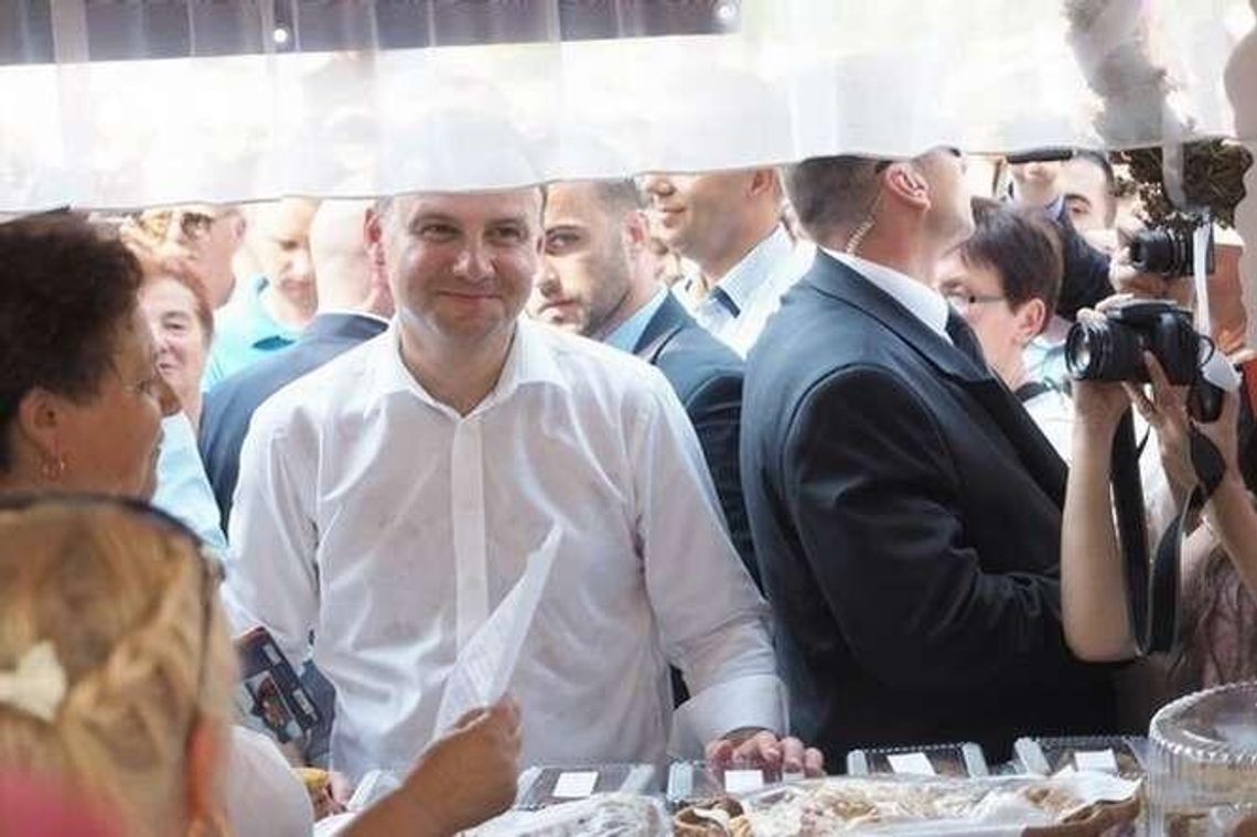 Prezydent Duda w Lubelskiem. Odwiedził sadowników, pojechał na Gryczaki (wideo)