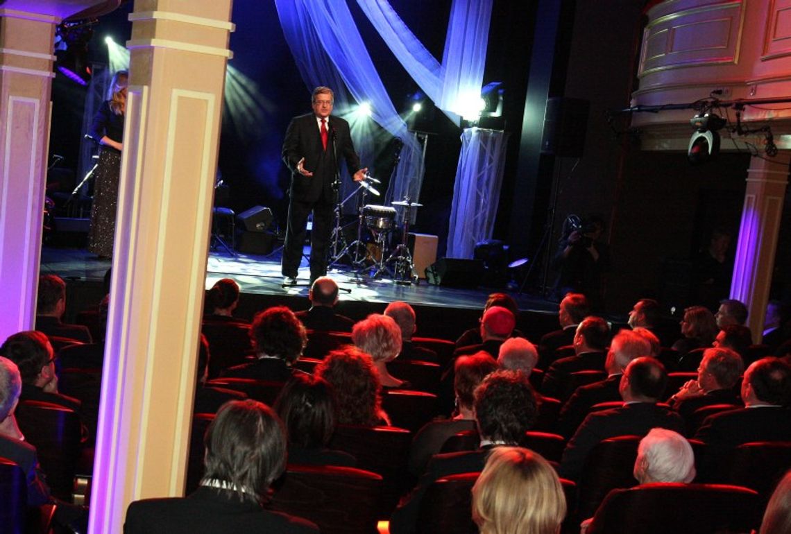 Prezydent Komorowski na otwarciu Teatru Starego w Lublinie (zdjęcia, wideo)