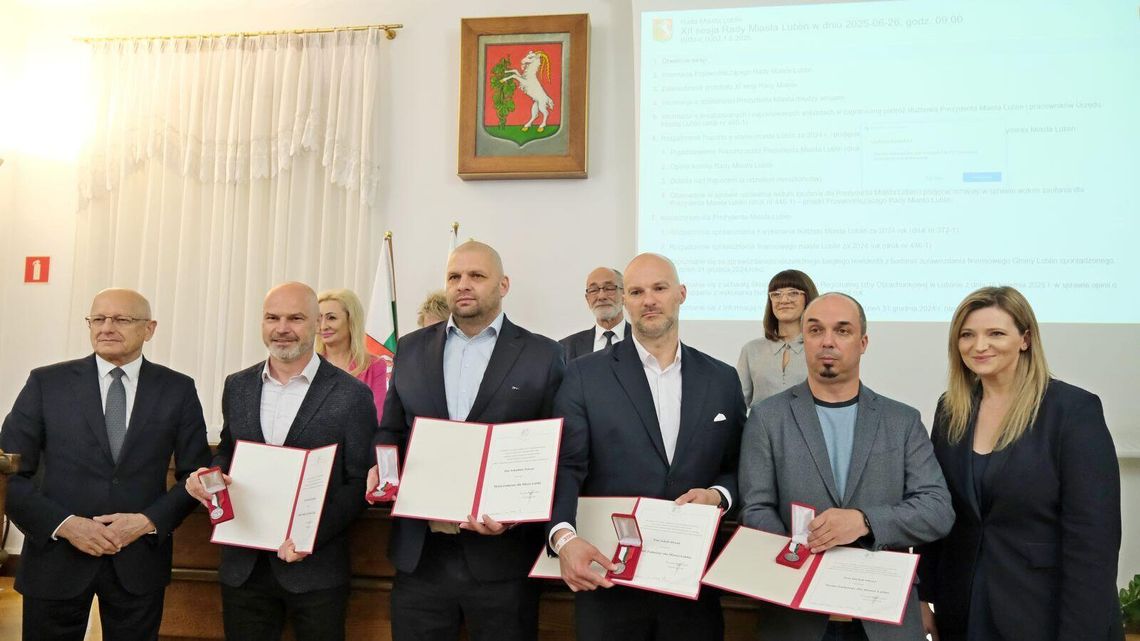 Prezydent Lublina Krzysztof Żuk wyróżnił sztab Startu za historyczny sukces Prezydent Lublina Krzysztof Żuk wyróżnił sztab Startu za historyczny sukces