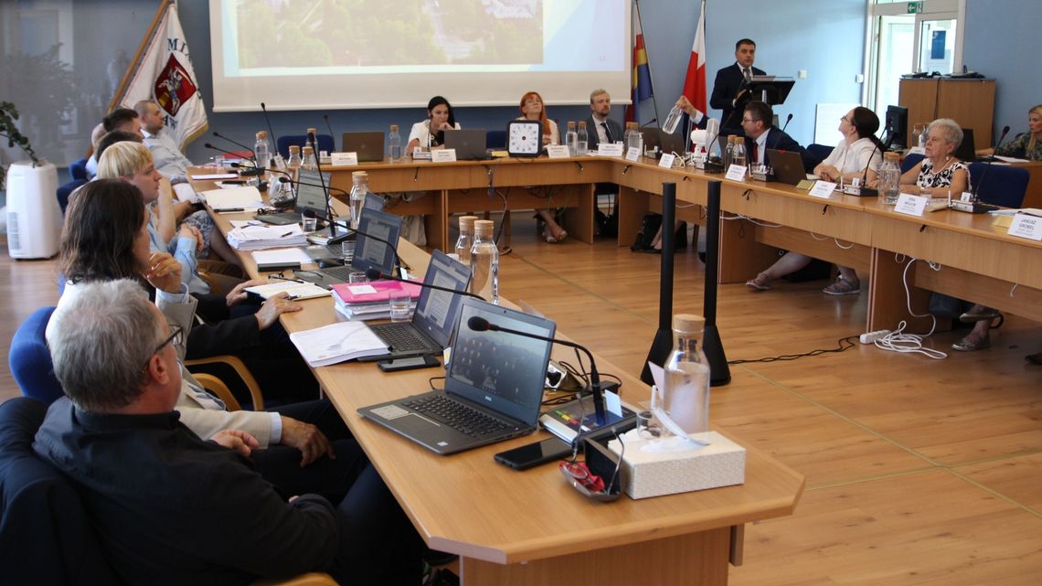 Prezydent Puław drugi rok z rzędu bez wotum zaufania. Już możliwy wniosek o referendum Prezydent Puław drugi rok z rzędu bez wotum zaufania. Już możliwy wniosek o referendum