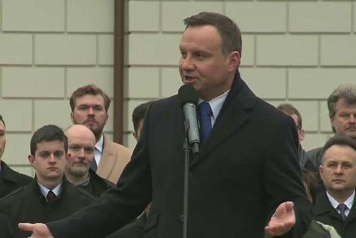 Prezydent: To my jesteśmy ludźmi pierwszej kategorii. Morawiecki i Grupiński komentują