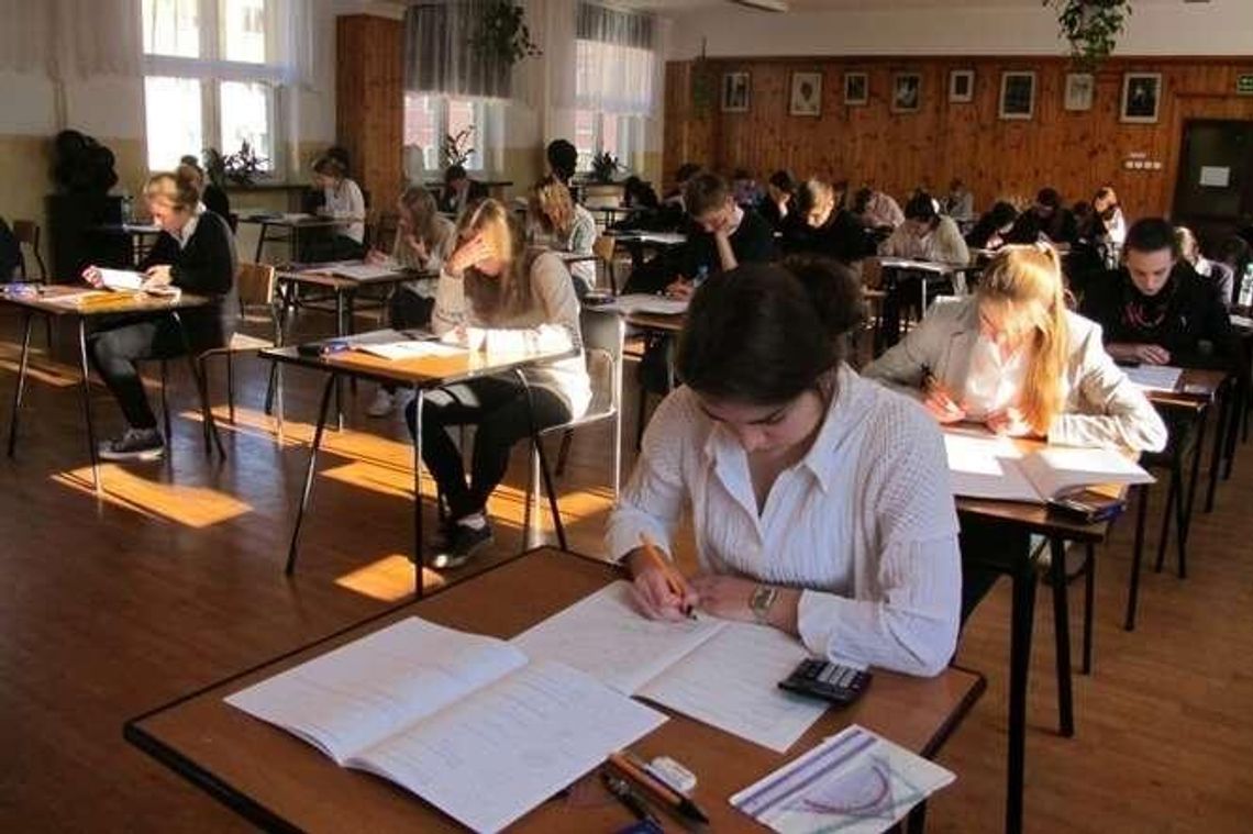 Próbna matura 2016: Angielski uczniowie napisali lepiej niż polski