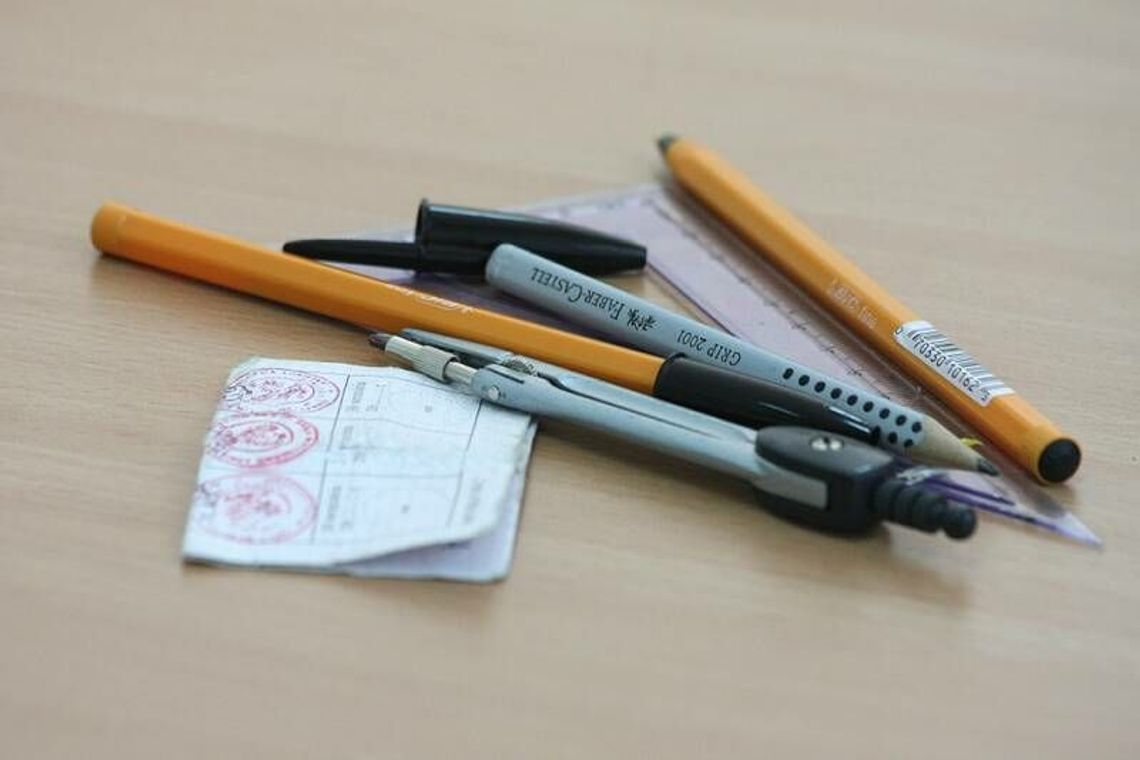 Próbny egzamin gimnazjalny 2012: Test matematyczno-przyrodniczy (odpowiedzi, pytania, arkusze)