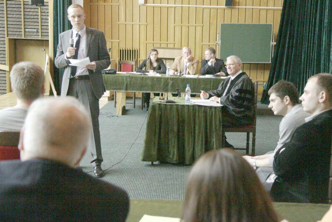 Proces jak w filmie. Studenci w roli prawników i świadków Proces jak w filmie. Studenci w roli prawników i świadków