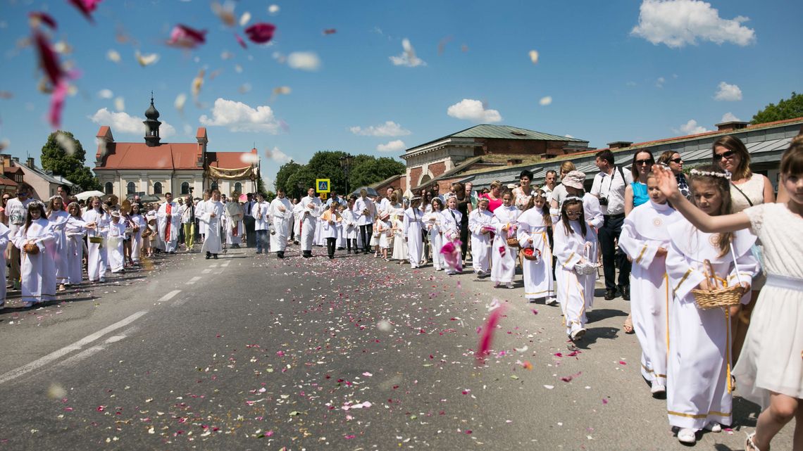 Procesja Bożego Ciała na Starym Mieście w Zamościu [zdjęcia]