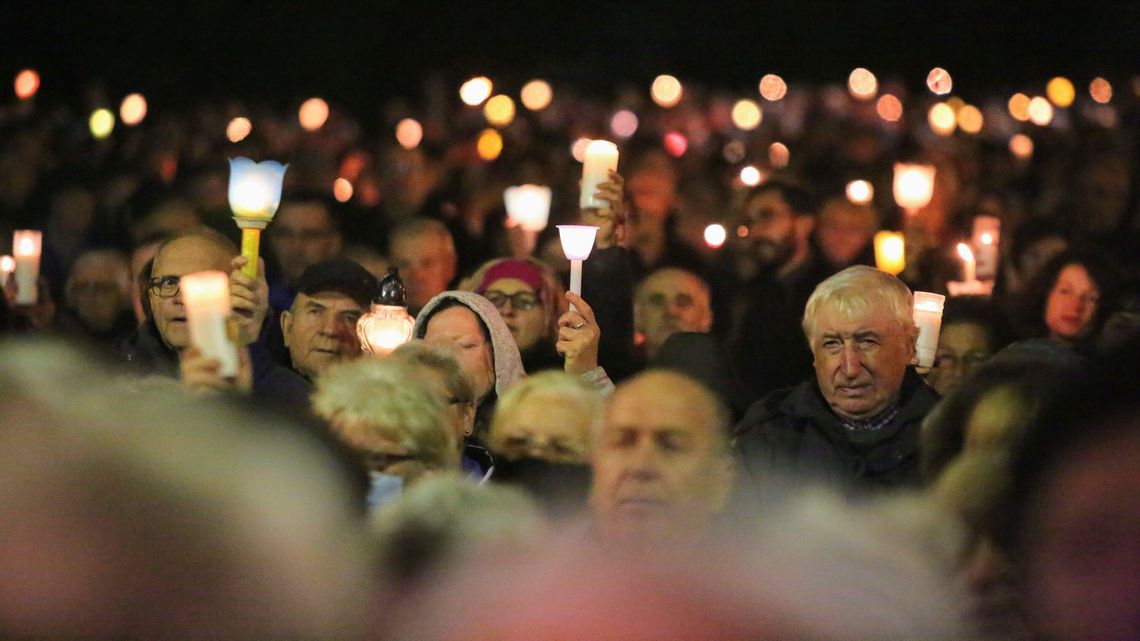 Procesja światła z Wąwolnicy do Kębła