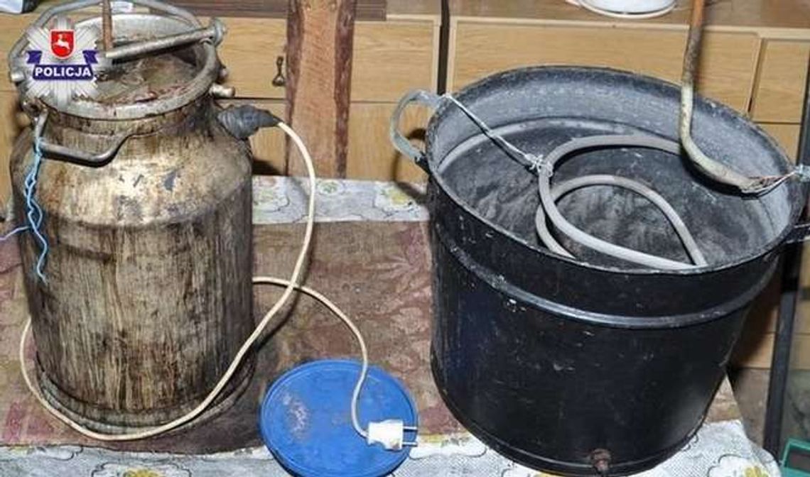 Produkował w domu wódkę i papierosy. Grozi mu więzienie Produkował w domu wódkę i papierosy. Grozi mu więzienie