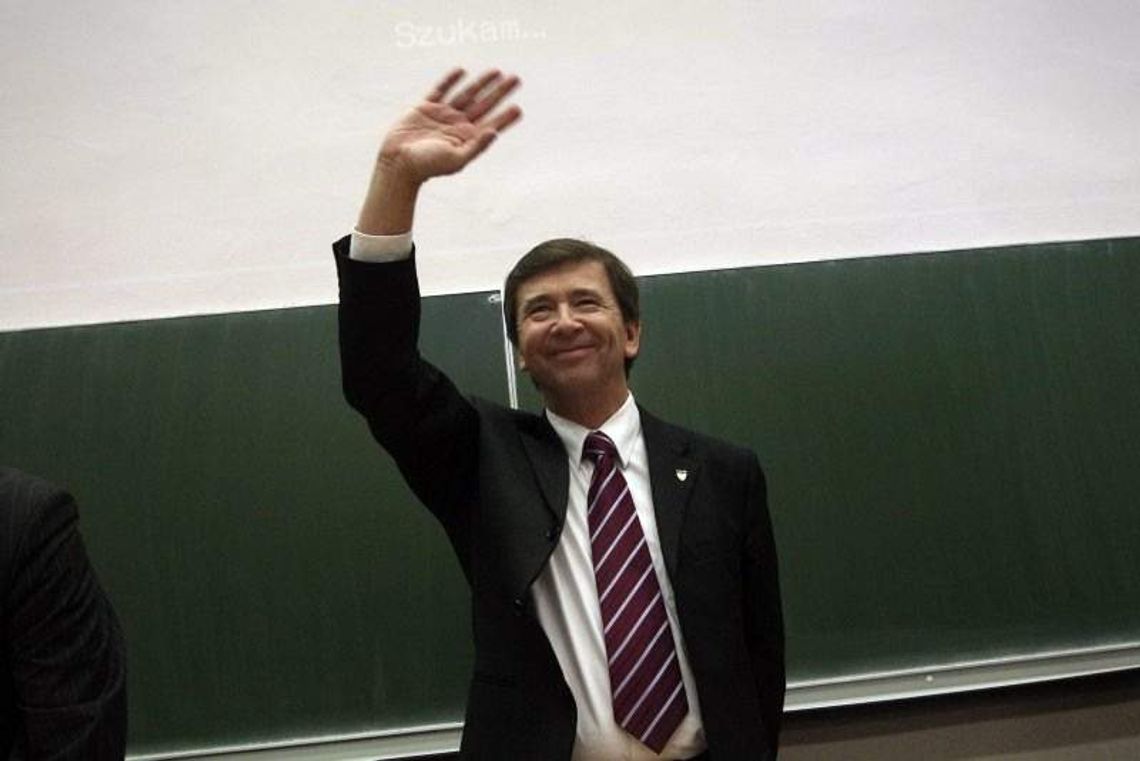 Prof. Binienda w Lublinie. Tłumy na wykładzie o katastrofie smoleńskiej