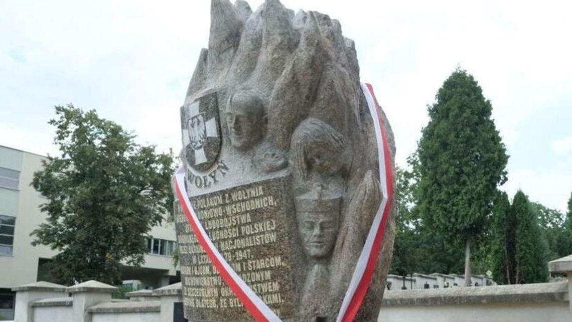 Prof. Gil o rzezi wołyńskiej: „To było ludobójstwo. Ponad sto tysięcy ludzi zginęło tylko dlatego, że byli Polakami”