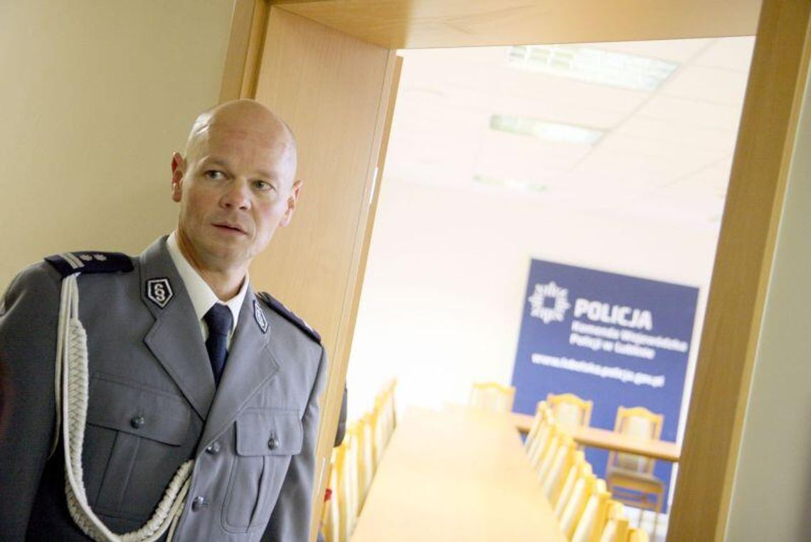 Prokurator prześwietla komendanta VII Komisariatu w Lublinie Prokurator prześwietla komendanta VII Komisariatu w Lublinie