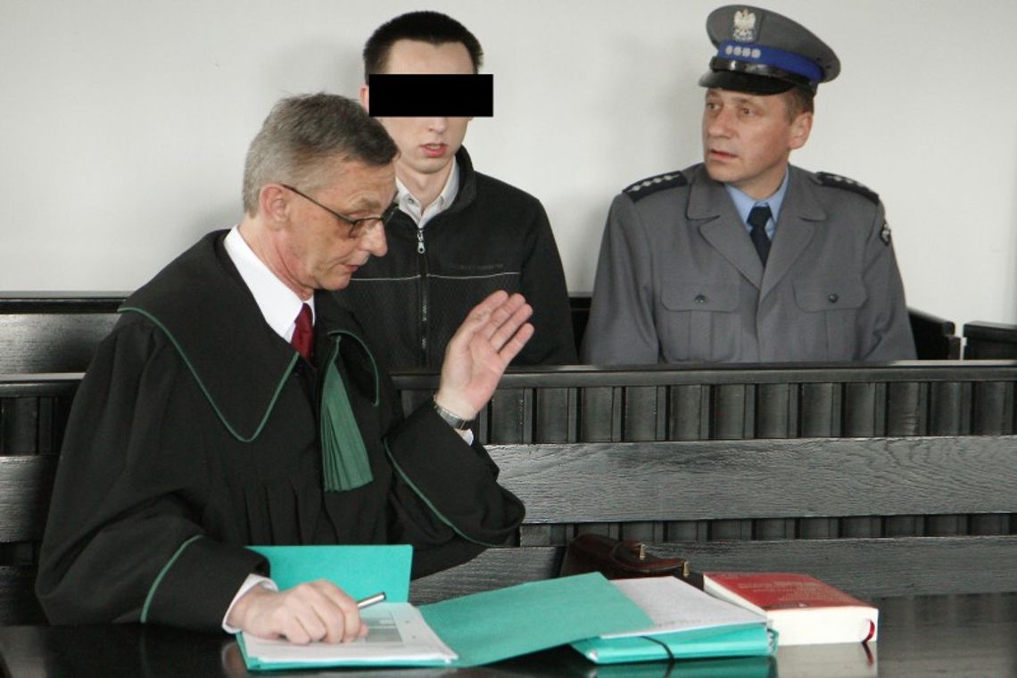 Prokurator żąda 25 lat więzienia za zabójstwo 14-latki Prokurator żąda 25 lat więzienia za zabójstwo 14-latki
