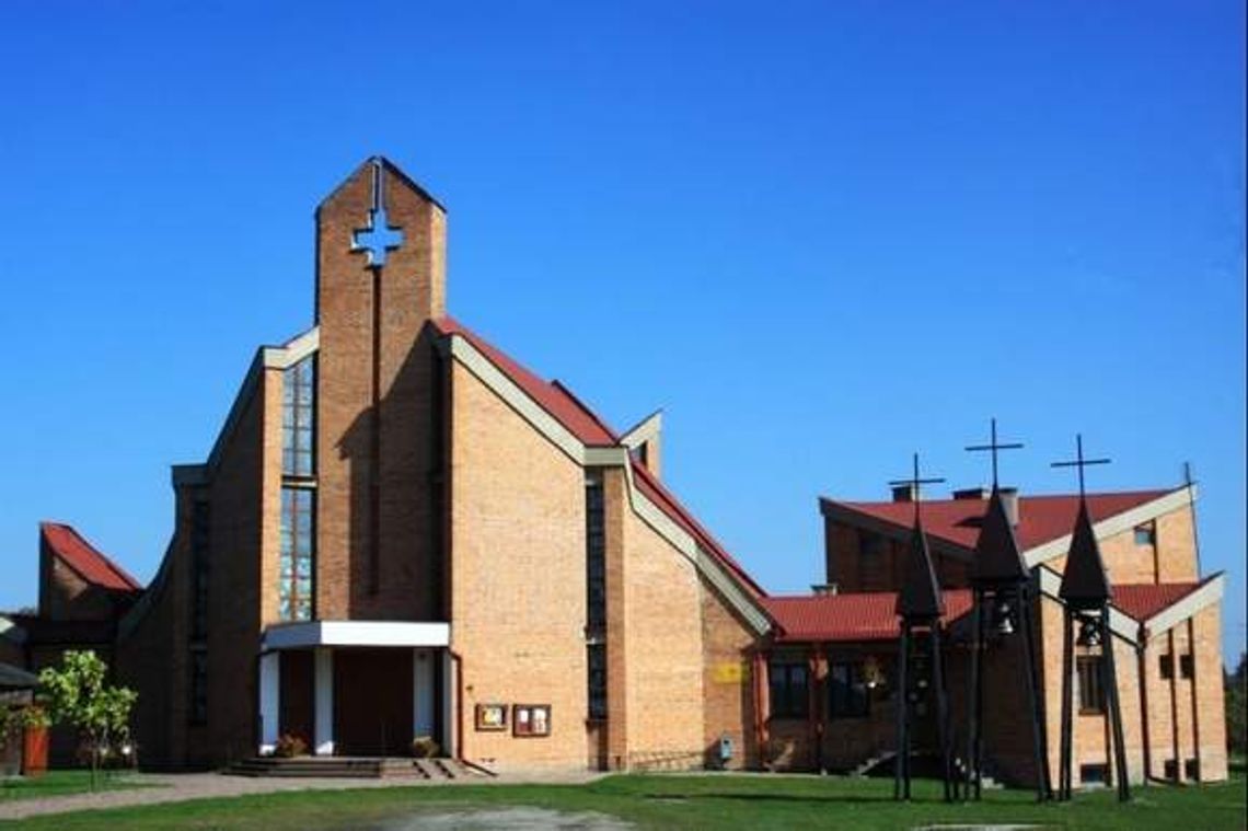 Prokuratura: Strażak nasikał na grób Jezusa, jego brat ukradł datki Prokuratura: Strażak nasikał na grób Jezusa, jego brat ukradł datki