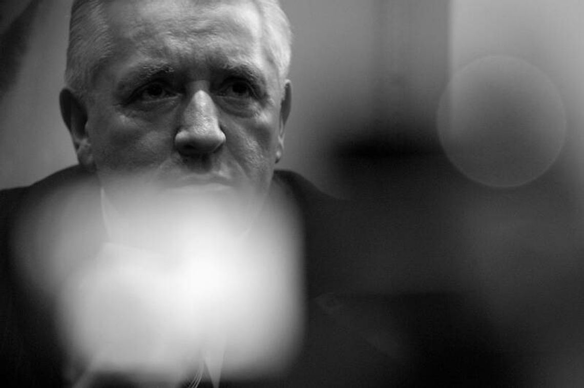 Prokuratura: Tylko Lepper dotykał sznurka, na którym się powiesił