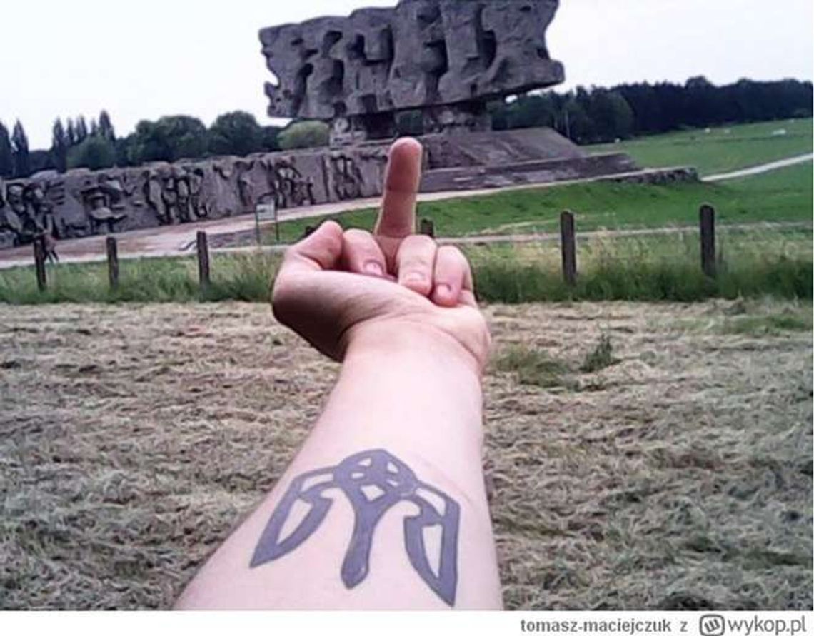 Prokuratura zajmie się obraźliwym zdjęciem. Ukrainiec twierdzi, że mieszka w Dęblinie Prokuratura zajmie się obraźliwym zdjęciem. Ukrainiec twierdzi, że mieszka w Dęblinie