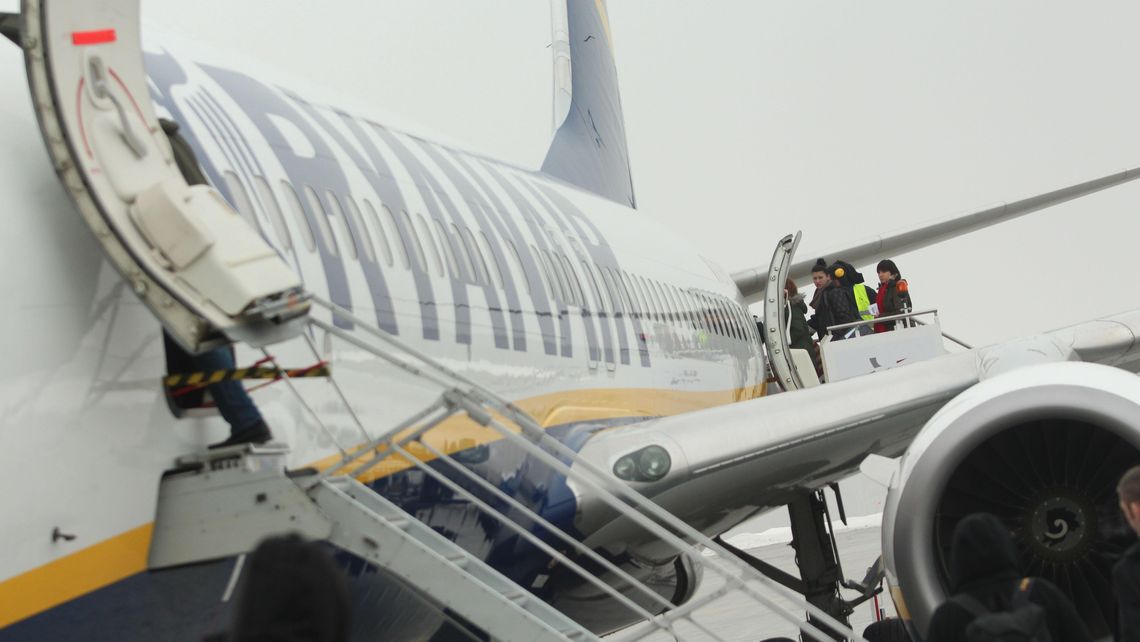 Promocja w Ryanair. Po kupieniu biletu, drugi dają za darmo