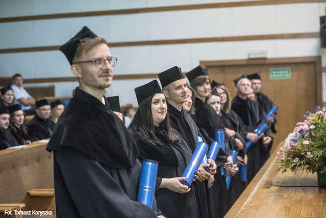 Promocje na KUL: Przez rok 137 doktorów i 32 doktorów habilitowanych [lista]