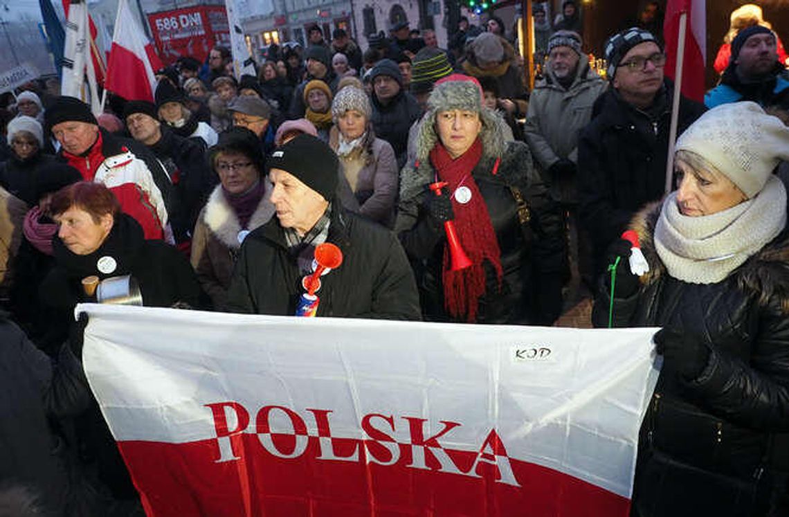 Protest KOD, Nowoczesnej i partii Razem w Lublinie (ZDJĘCIA I WIDEO)