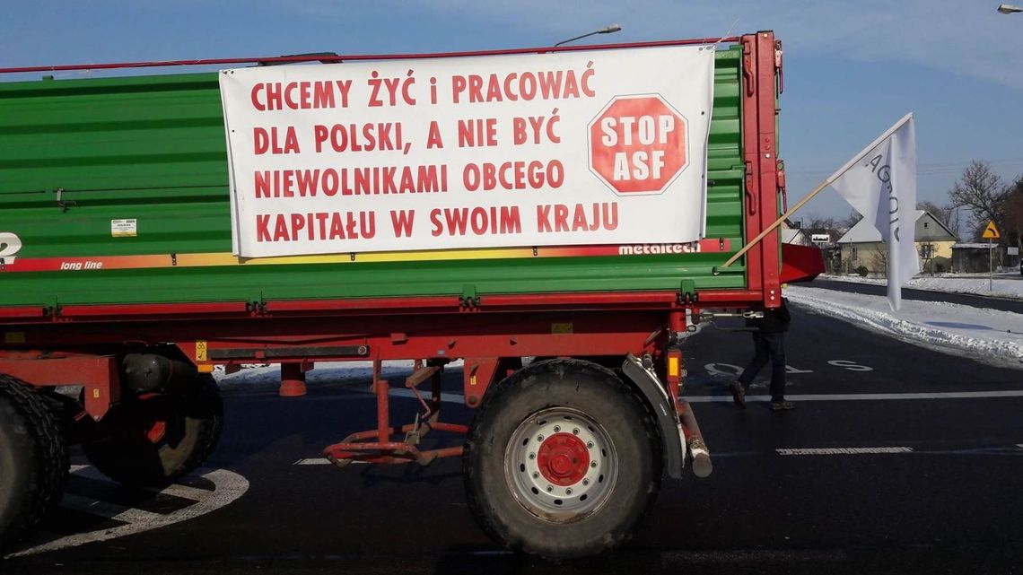 Protest rolników, blokują drogi w kilku województwach. Również w Lubelskiem [zdjęcia]
