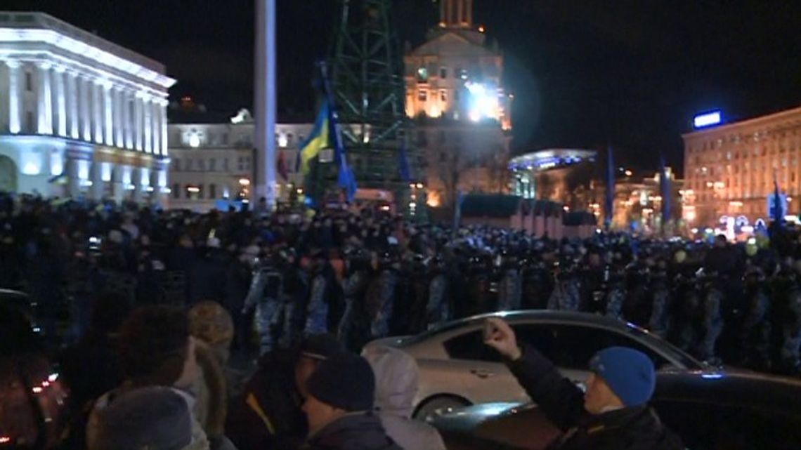 Protest w Kijowie brutalnie rozpędzony. Wśród rannych są Polacy (wideo)