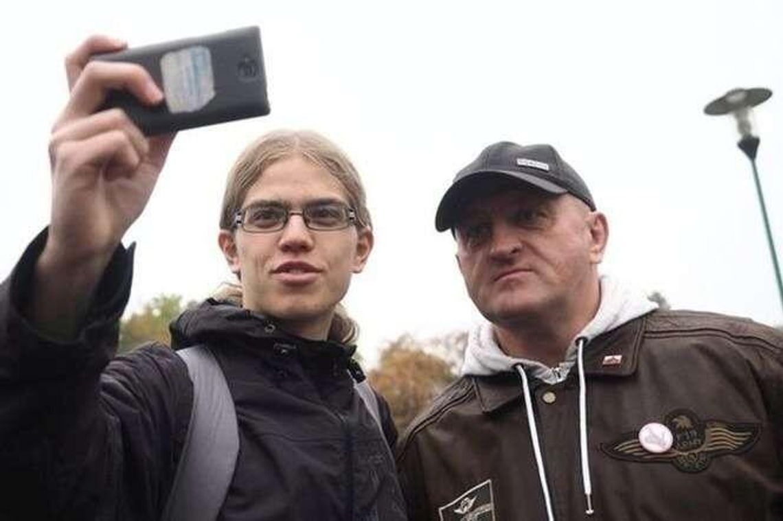 Protestowali przeciwko przyjmowaniu przez Polskę imigrantów ekonomicznych wbrew ich woli Protestowali przeciwko przyjmowaniu przez Polskę imigrantów ekonomicznych wbrew ich woli