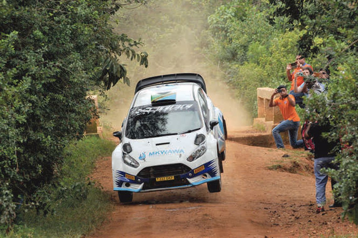 Proto, czyli rajdowa maszyna Wiesława Steca. Z Urzędowa do Tanzanii Proto, czyli rajdowa maszyna Wiesława Steca. Z Urzędowa do Tanzanii