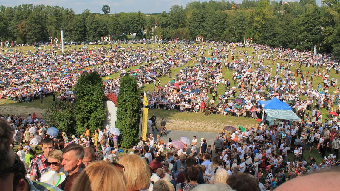 Prymas Polski przyjedzie do Wąwolnicy na maryjne święto